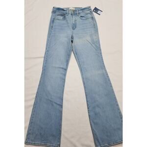 Universal thread fitted hip & thigh Flared leg long size 4 waist 28 length 45''